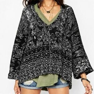 Free People Raggy Hoodie Womens Small Oversized Wool‎ Blend Poncho Sweater Aztec